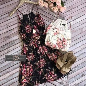 Spaghetti strap babydoll top (black medium)